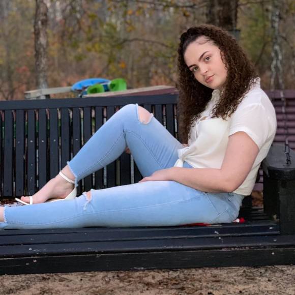 marissaburge353